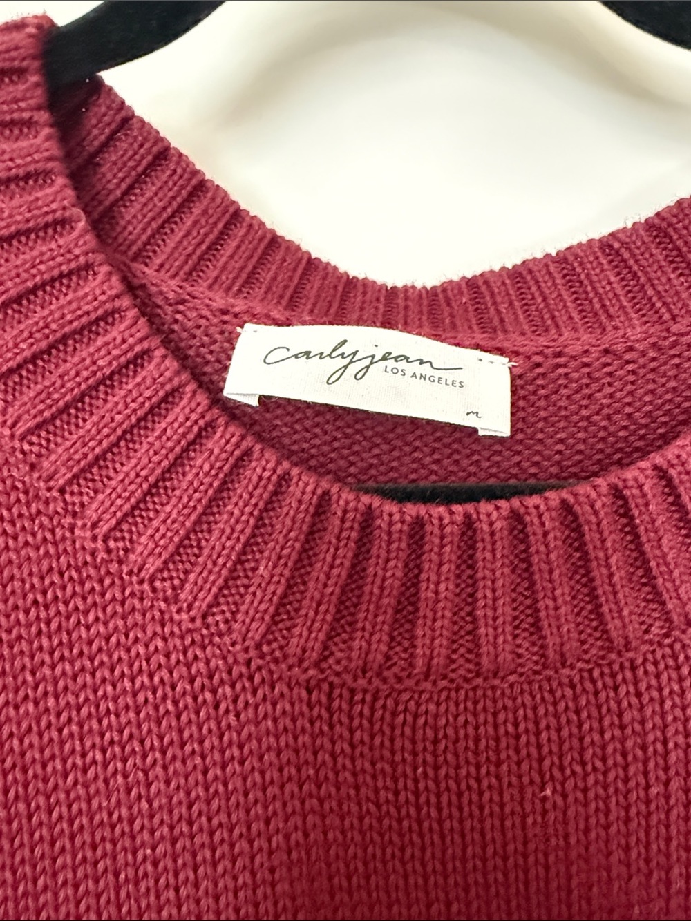 NWOT-Carly Jean Los Angeles Ryann Sweater in Burgundy - Picture 3 of 4